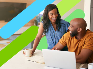 pareja buscando crédito hipotecario